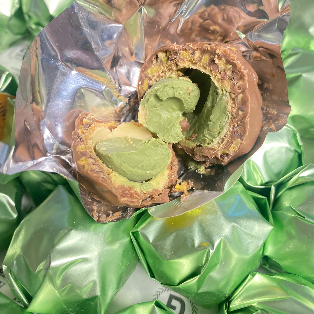 Chocolate ball met pistache crème