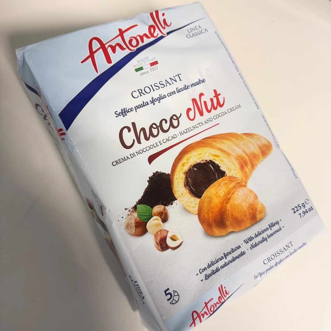 Croissant gevuld met hazelnoot crème 5 stuk